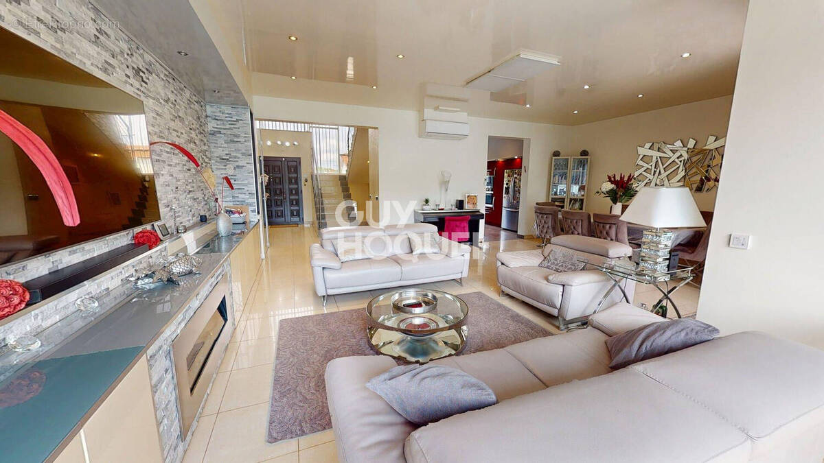 Maison à LES PAVILLONS-SOUS-BOIS