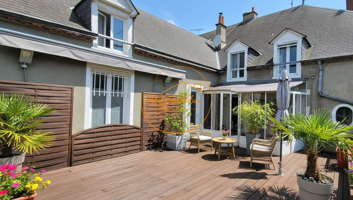 Maison à AVARAY