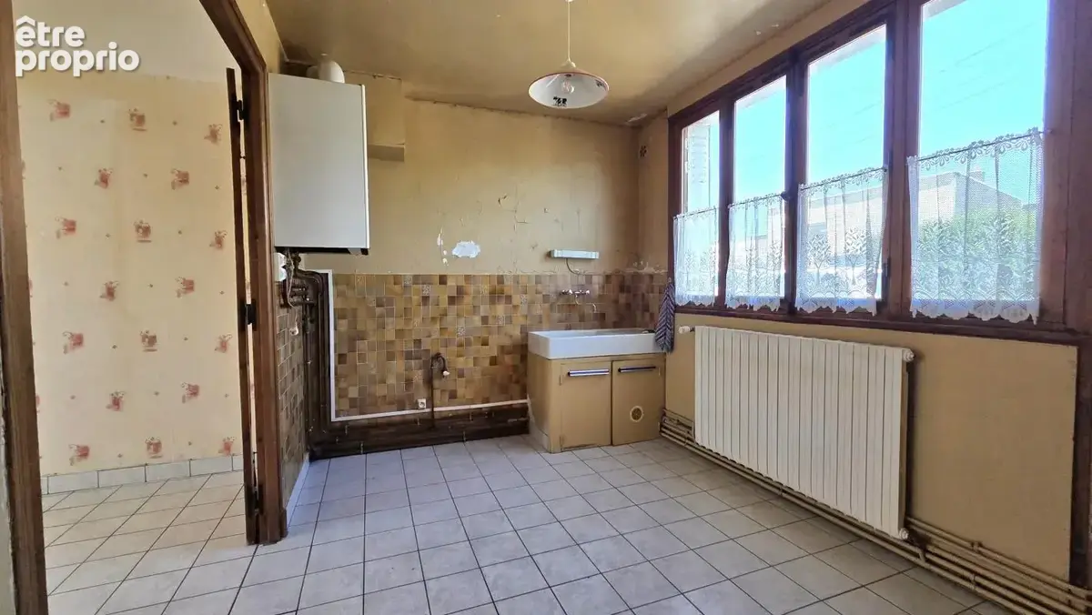 Maison mitoyenne à rénvoer - photo 3