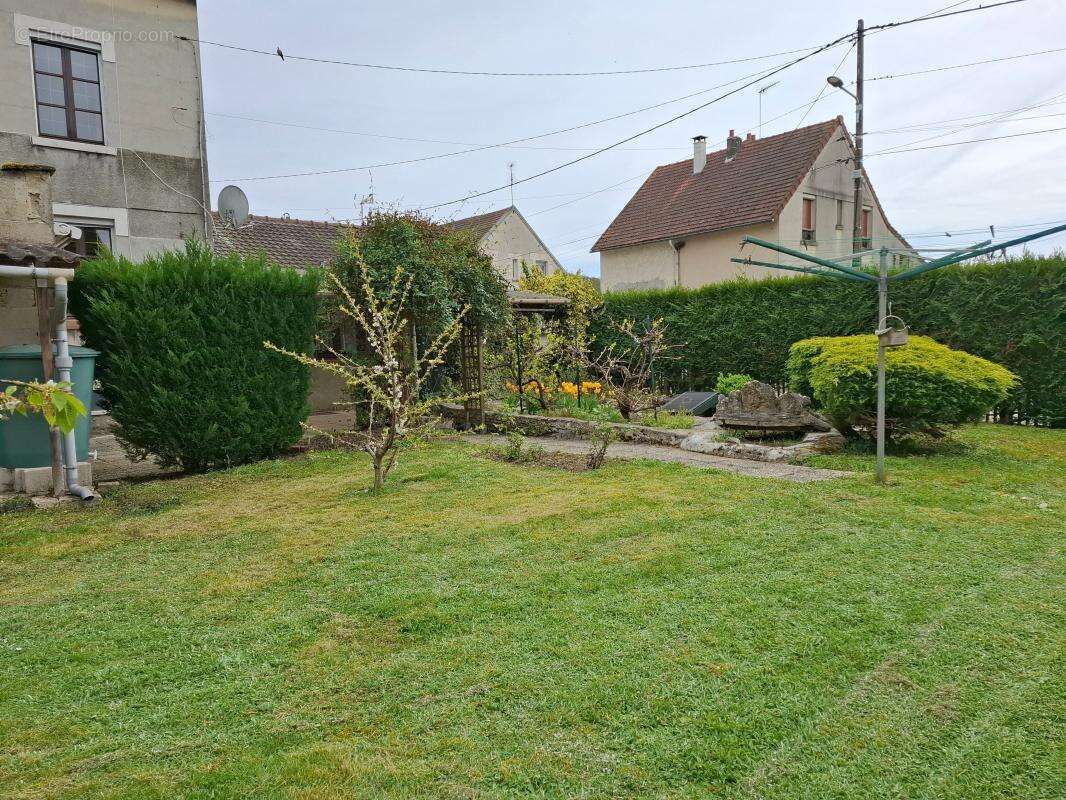 Maison à TROSLY-BREUIL