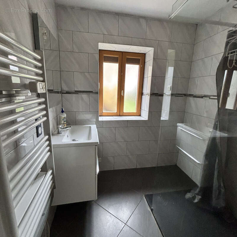 Maison à SAINT-AMAND-EN-PUISAYE