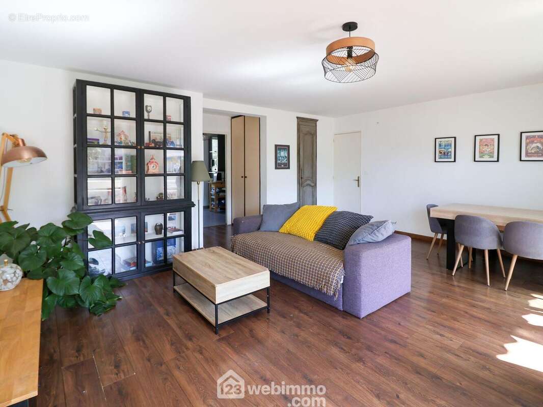 Appartement à MARSEILLE-8E