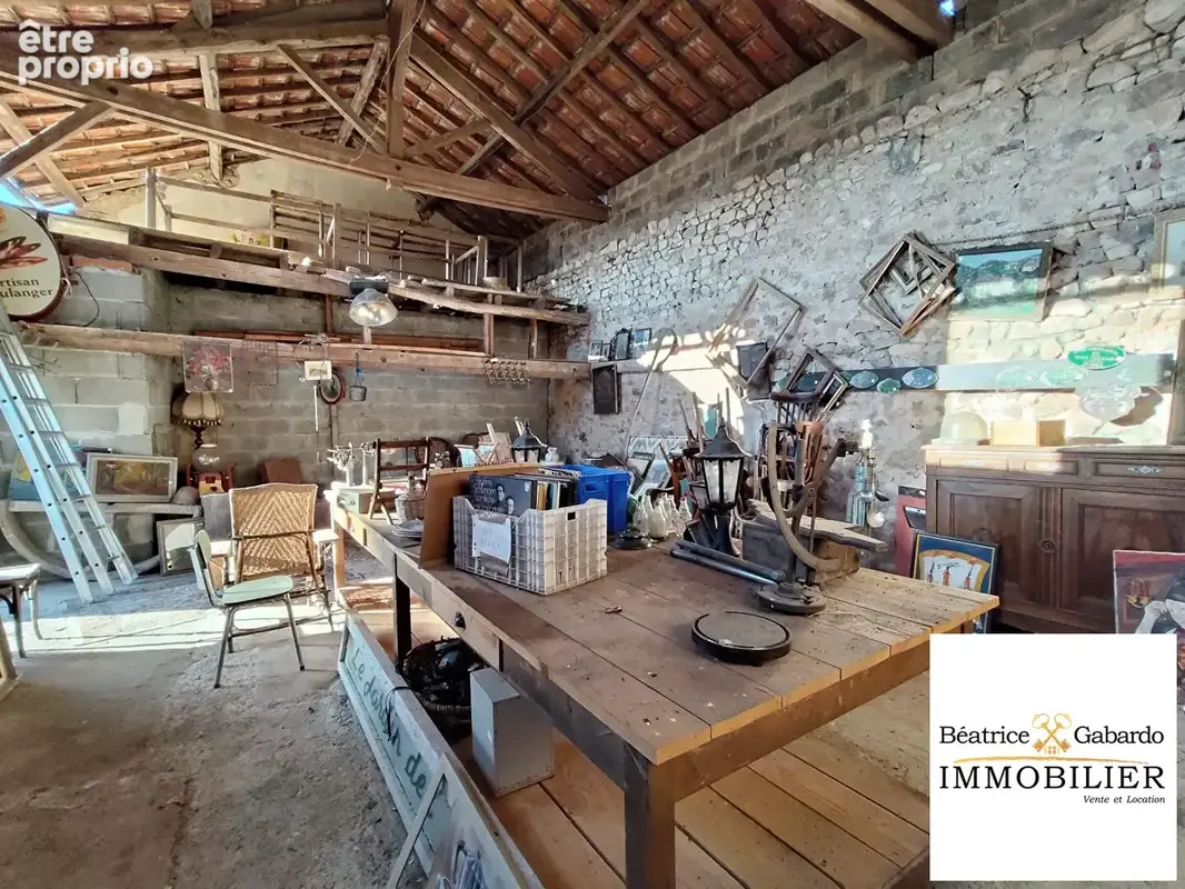 Maison en pierre avec dépendances et fort potentiel - photo 5