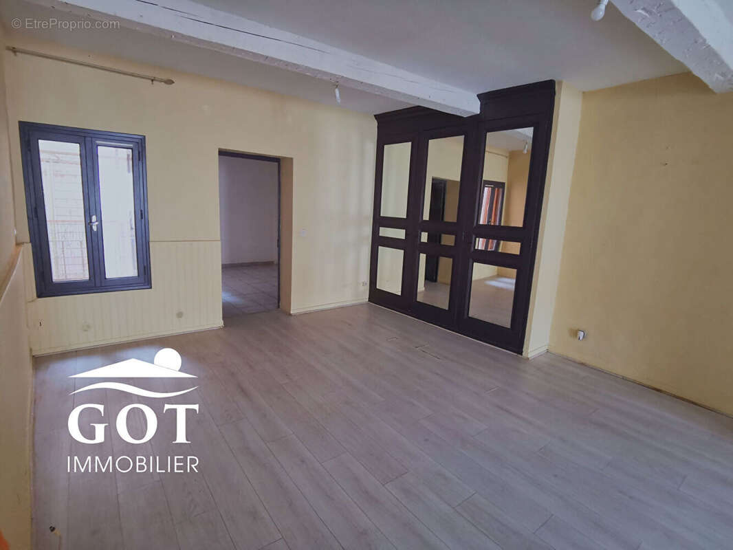 Maison à VILLELONGUE-DE-LA-SALANQUE