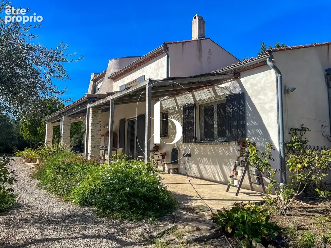 Maison sur grand terrain avec écuries - photo 20
