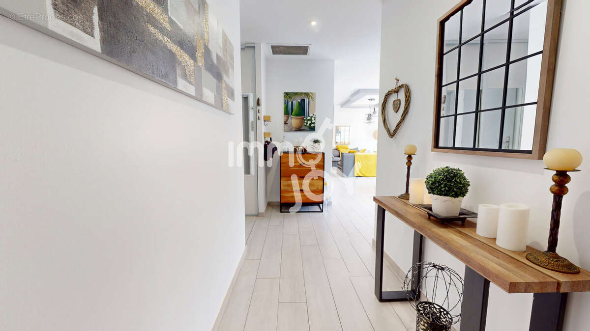 Narbonne - Maison contemporaine (2018) - T5 131m2 - Piscine chauffée - DPE A - photo 9