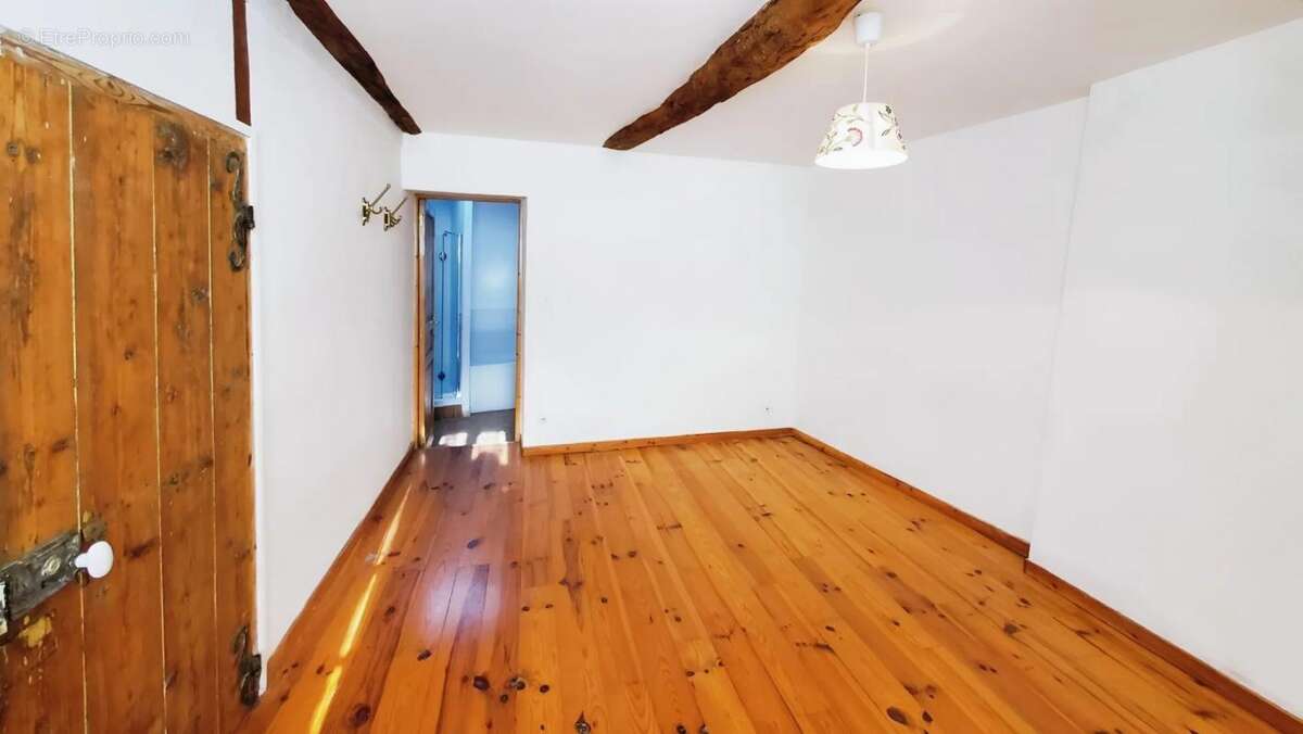 Appartement à AUTIGNAC