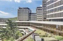 Commerce à SAINT-CLOUD