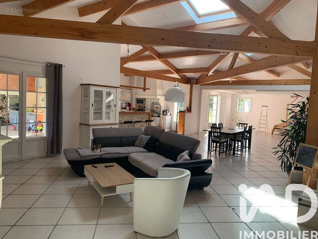 Photo 4 - Maison à TONNAY-CHARENTE
