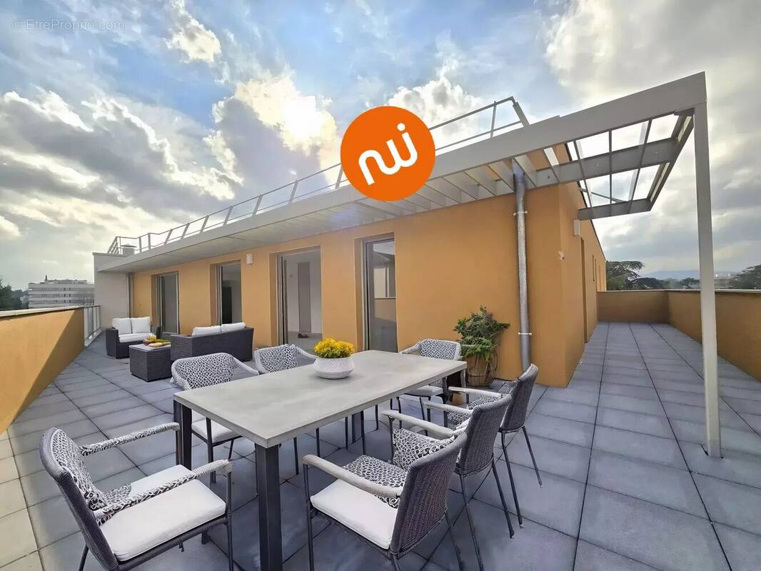 Appartement à TASSIN-LA-DEMI-LUNE