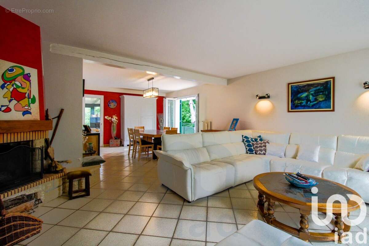 Photo 2 - Maison à EPONE