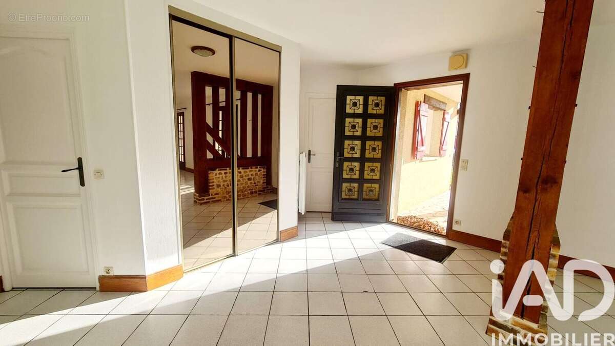 Photo 4