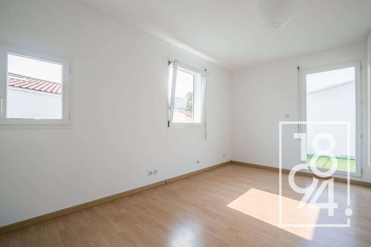 Maison à MARSEILLE-9E