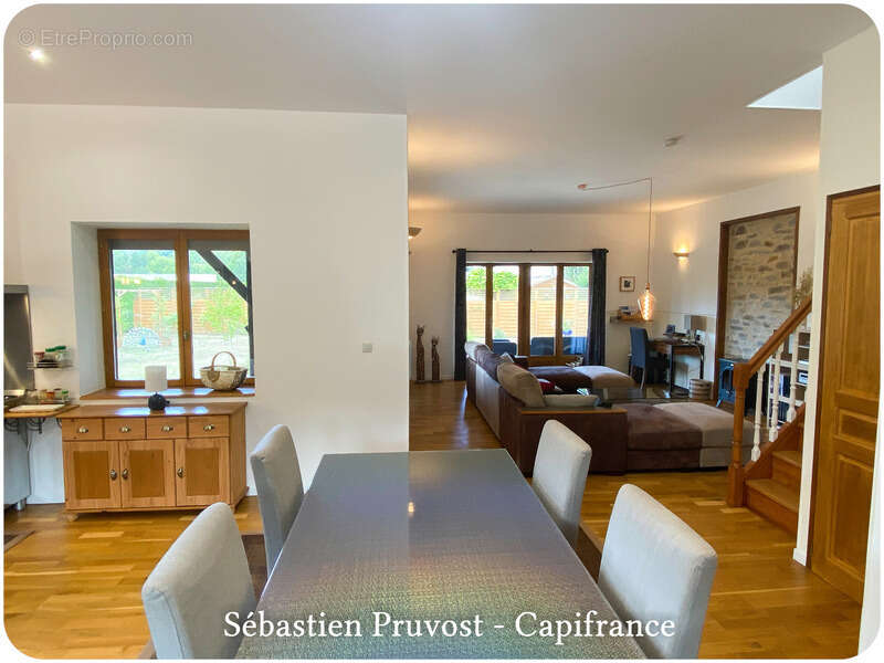 Maison à SAINT-PARDOUX-LA-RIVIERE