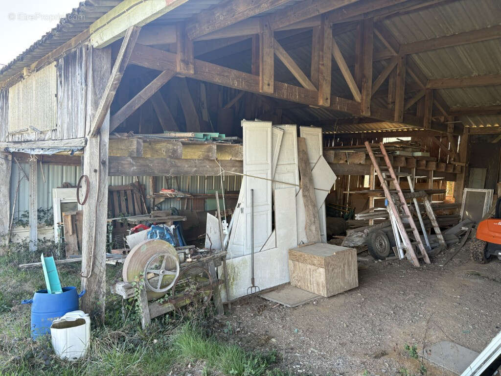 Appartement à JUILLAC