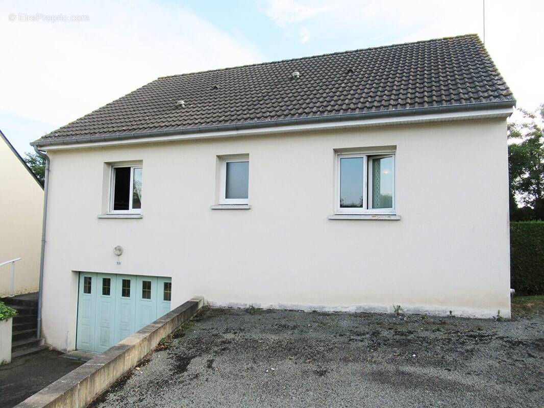 Maison à MAYENNE