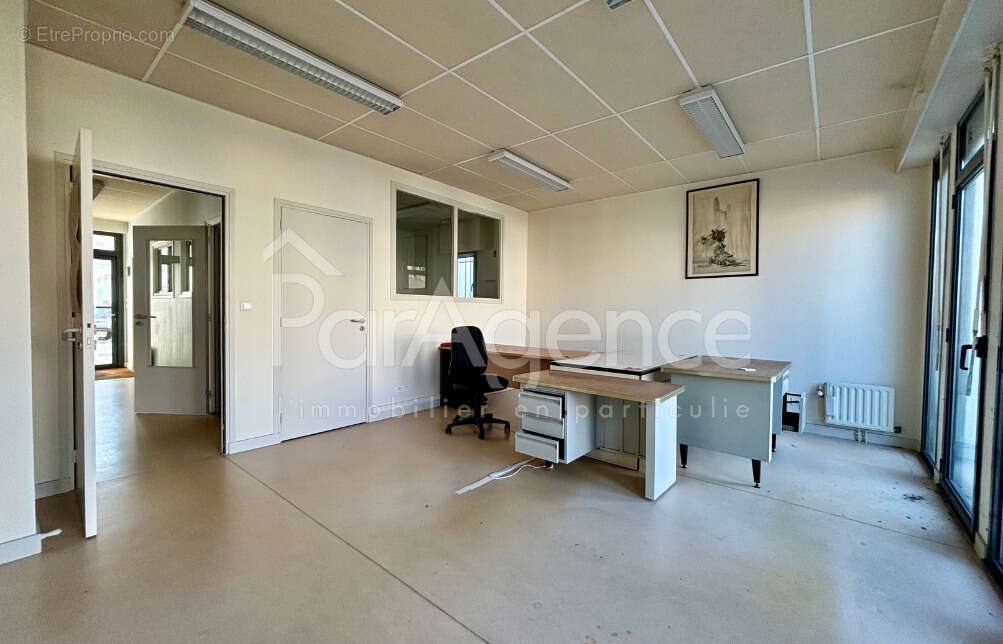 Autre à SAINT-GEORGES-DE-DIDONNE