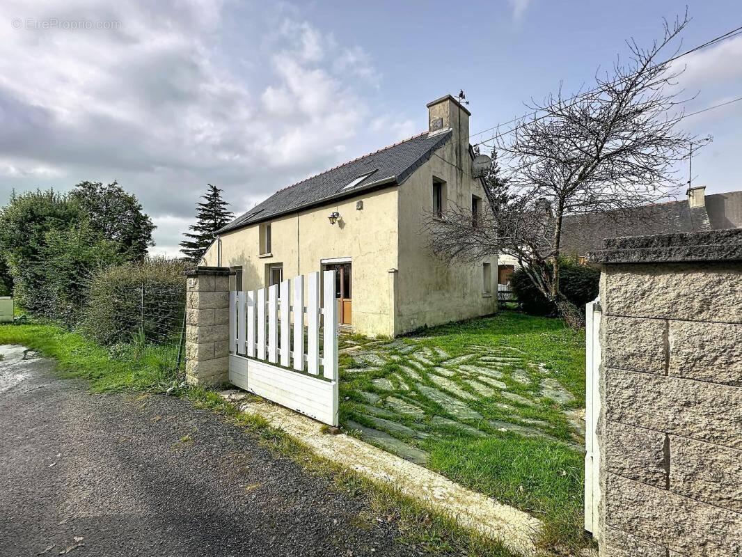 Maison à SAINT-VINCENT-SUR-OUST