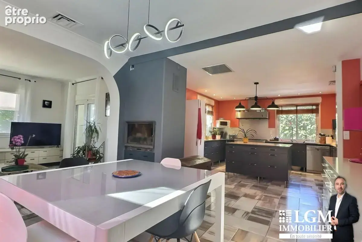 Propriété de 198 m2 sur 3,3 hectares - photo 4