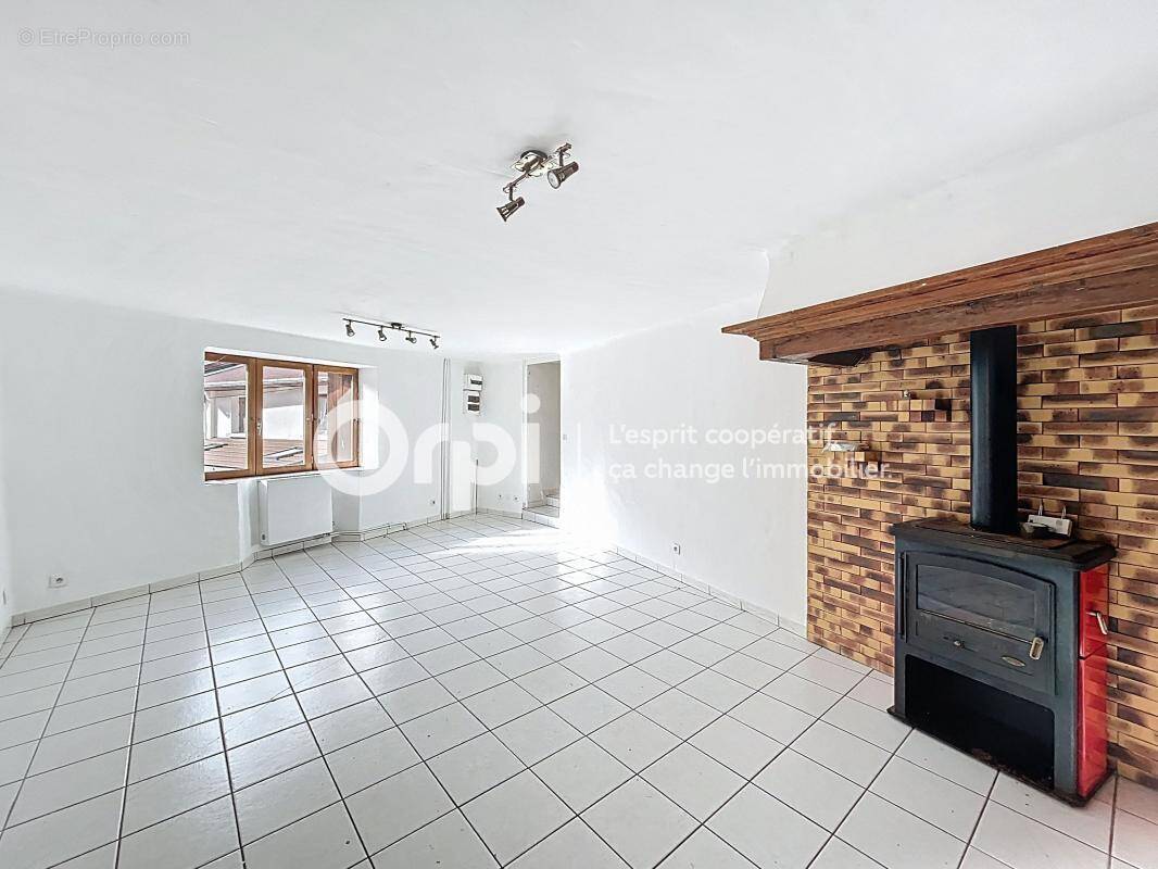 Maison à LA LECHERE