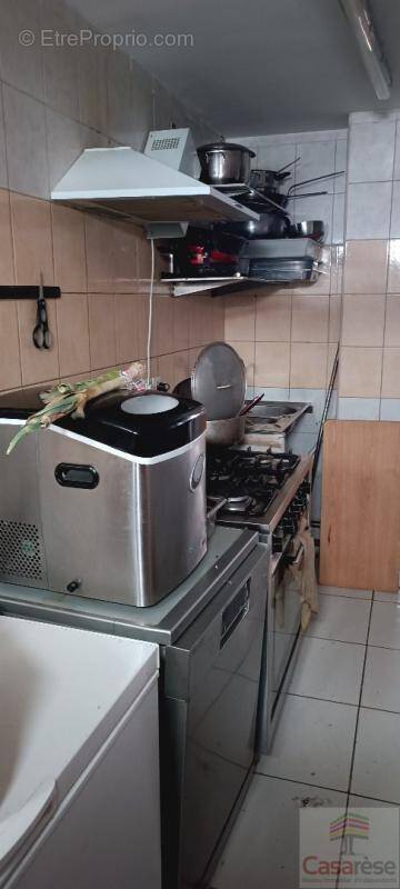 Commerce à FLEURY-LES-AUBRAIS