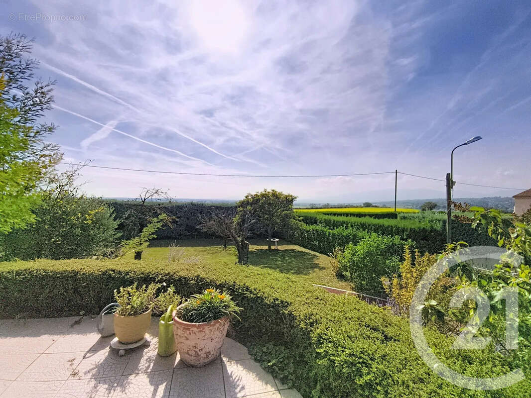 Maison à REVENTIN-VAUGRIS