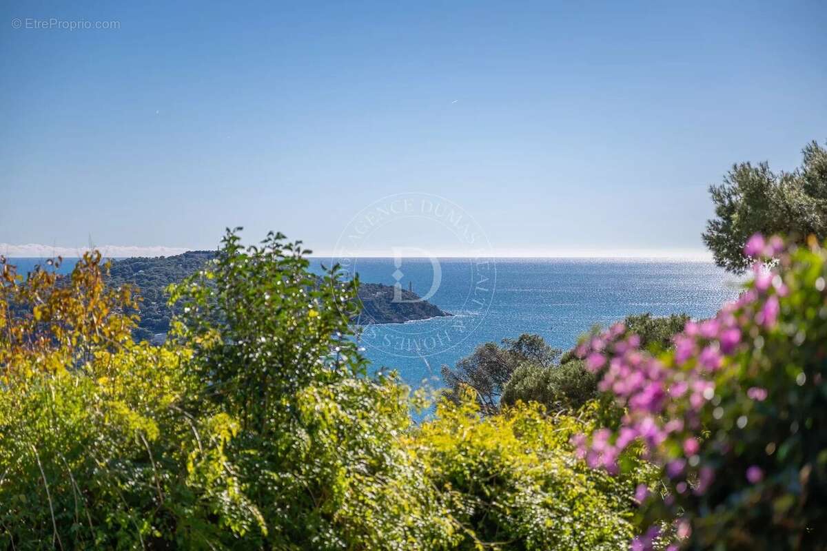 Appartement à VILLEFRANCHE-SUR-MER