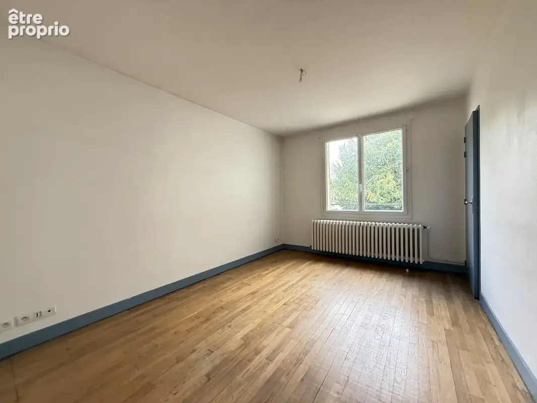 SAUMUR CENTRE, maison appartement, - photo 3