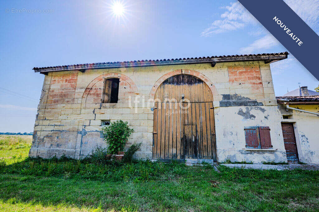 Maison à AMBES