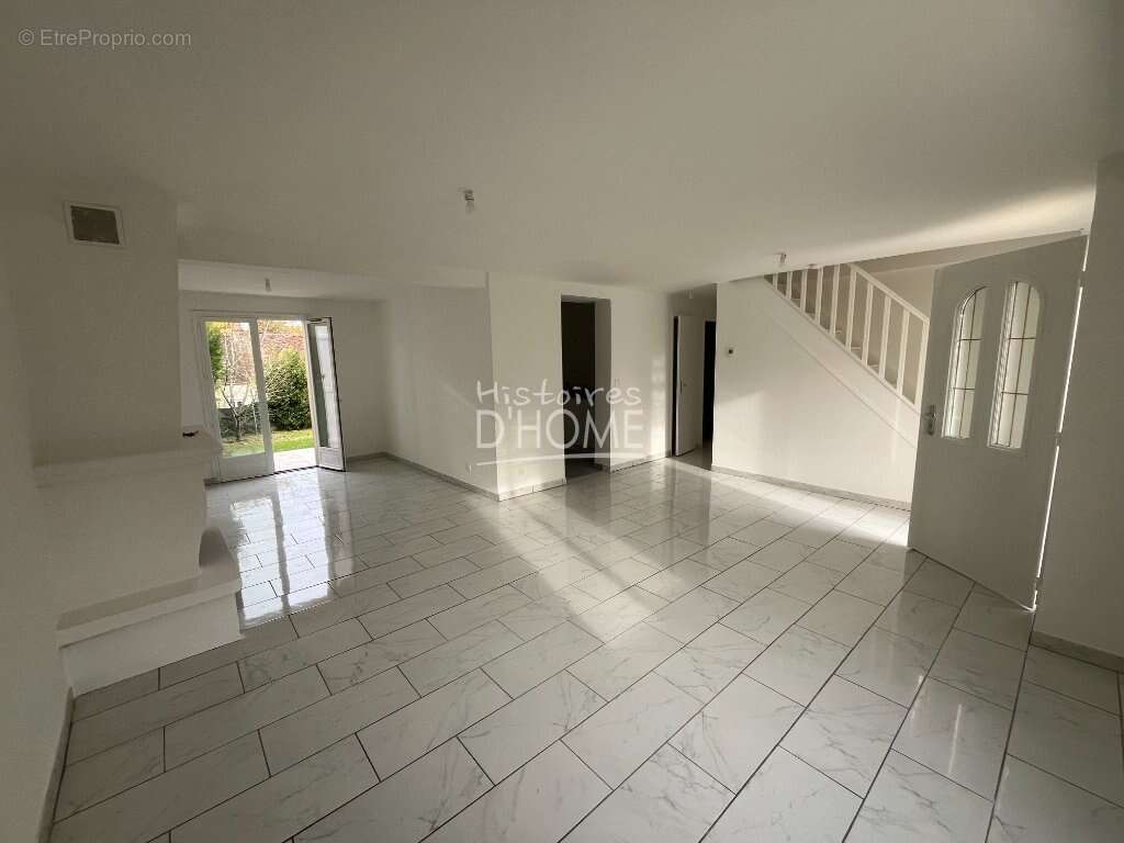 Maison à DONNEMARIE-DONTILLY