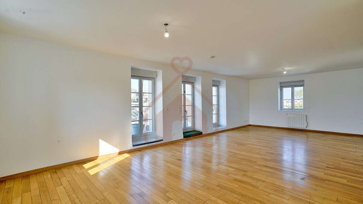 Appartement à THIAIS