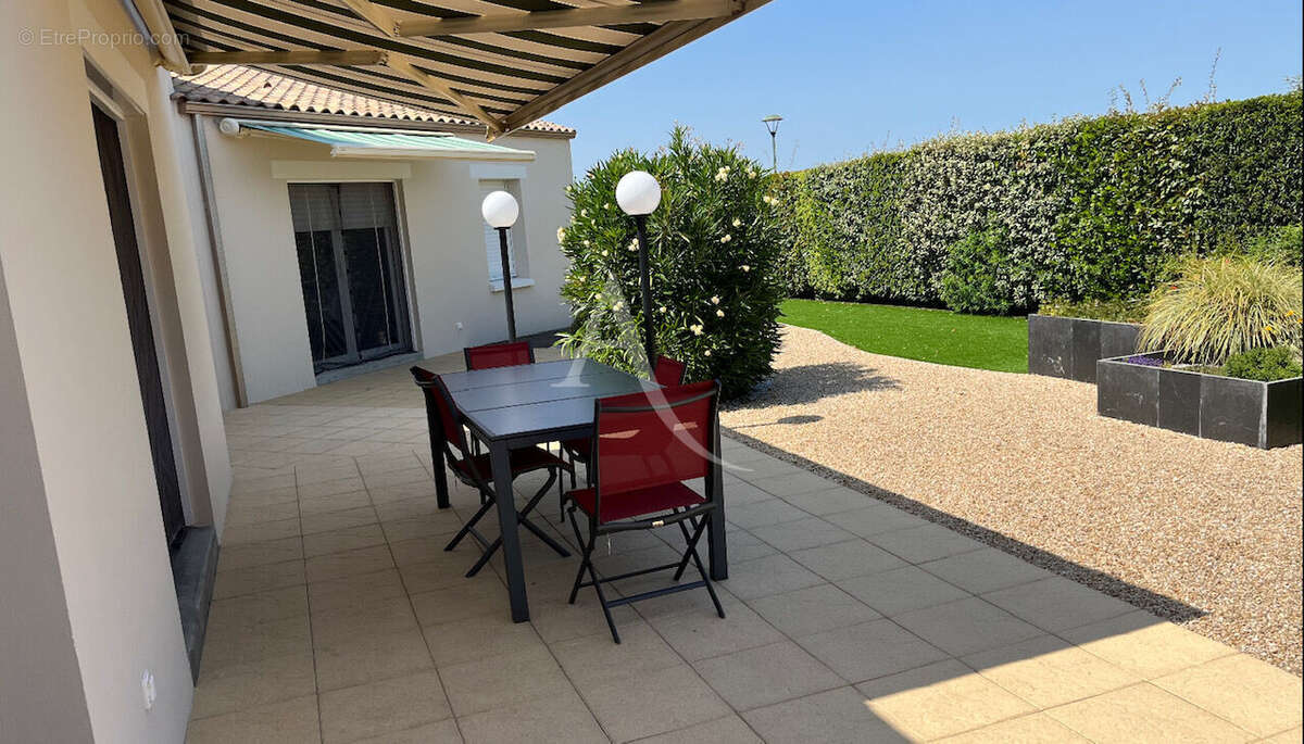 Maison à LONGEVILLE-SUR-MER