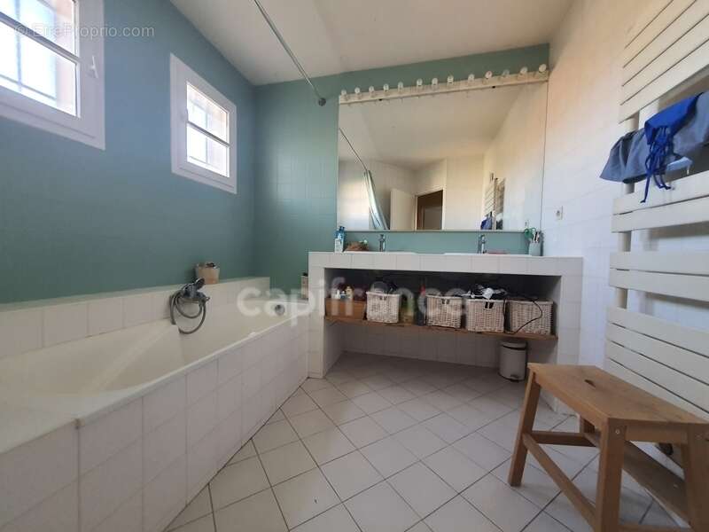 Maison à ROMANS-SUR-ISERE