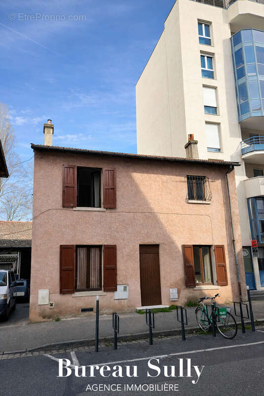 Maison à LYON-7E