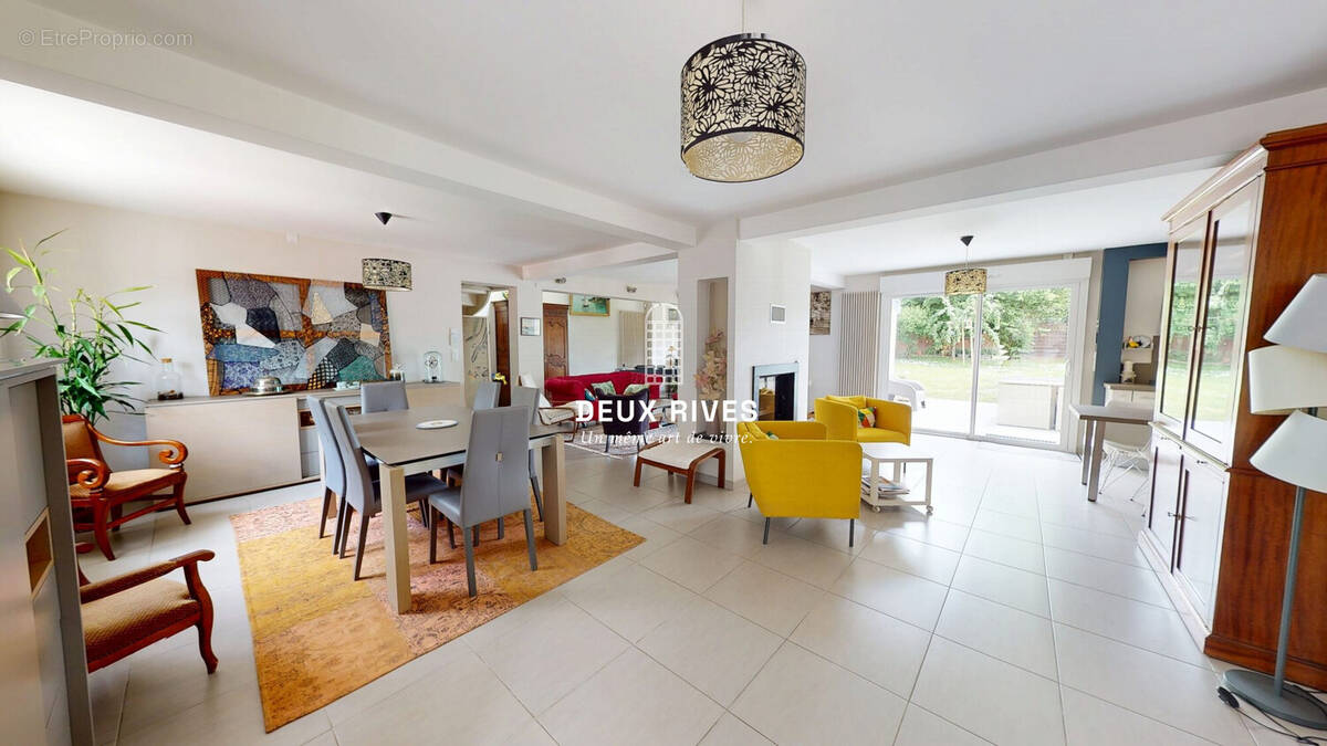 Maison à SAINT-SEBASTIEN-SUR-LOIRE