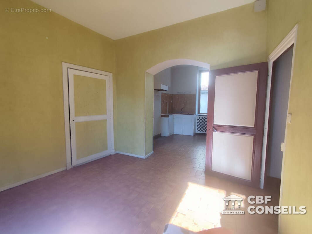 Maison 145 m² à Ebreuil  - photo 5