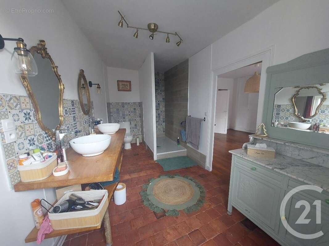 Maison à ETAIS-LA-SAUVIN