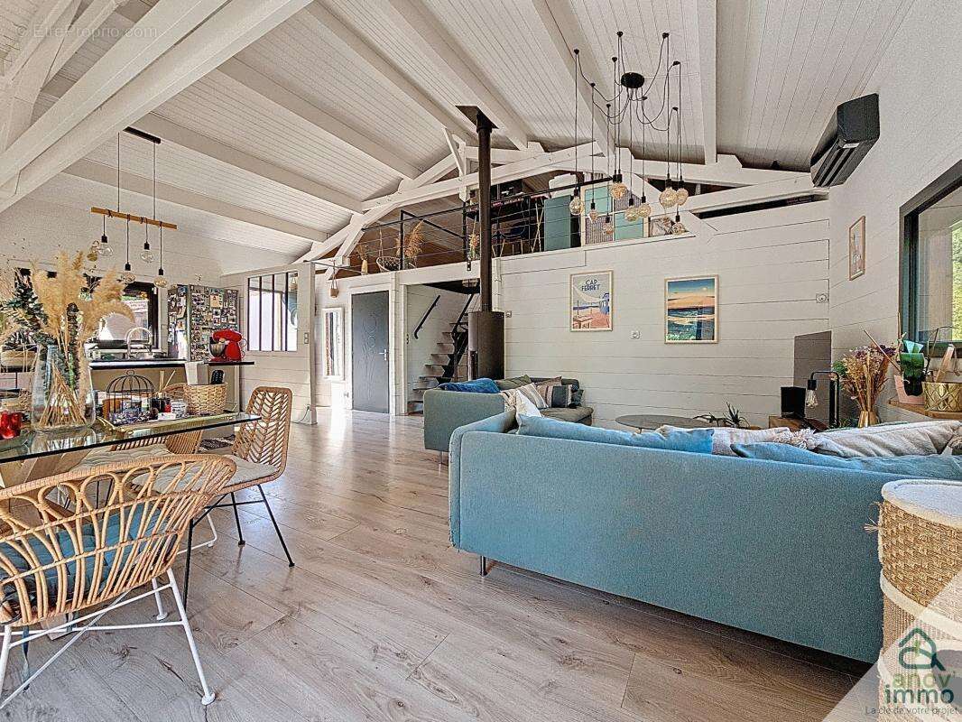 Maison à SAINT-ANDRE-DE-CUBZAC