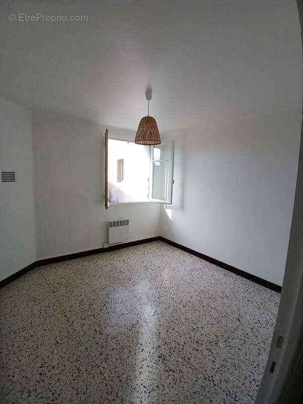 Appartement à SAINT-CHRISTOL-LES-ALES