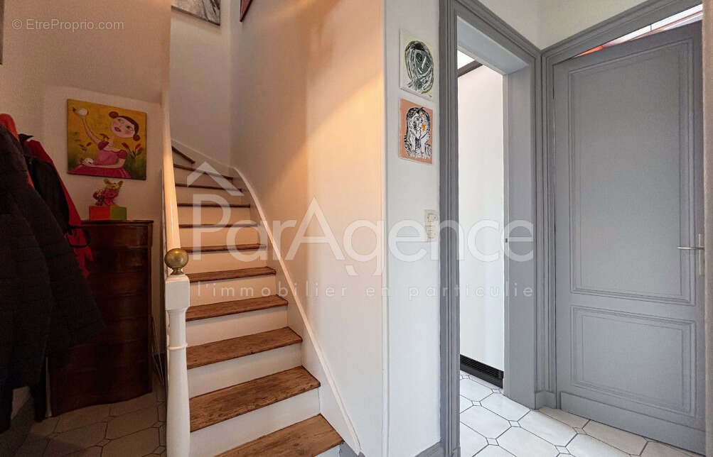 Maison ancienne 1920   Volumes et dépendance   Centre ville - photo 11