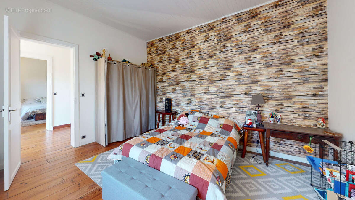 Maison à RIVIERE-SAAS-ET-GOURBY