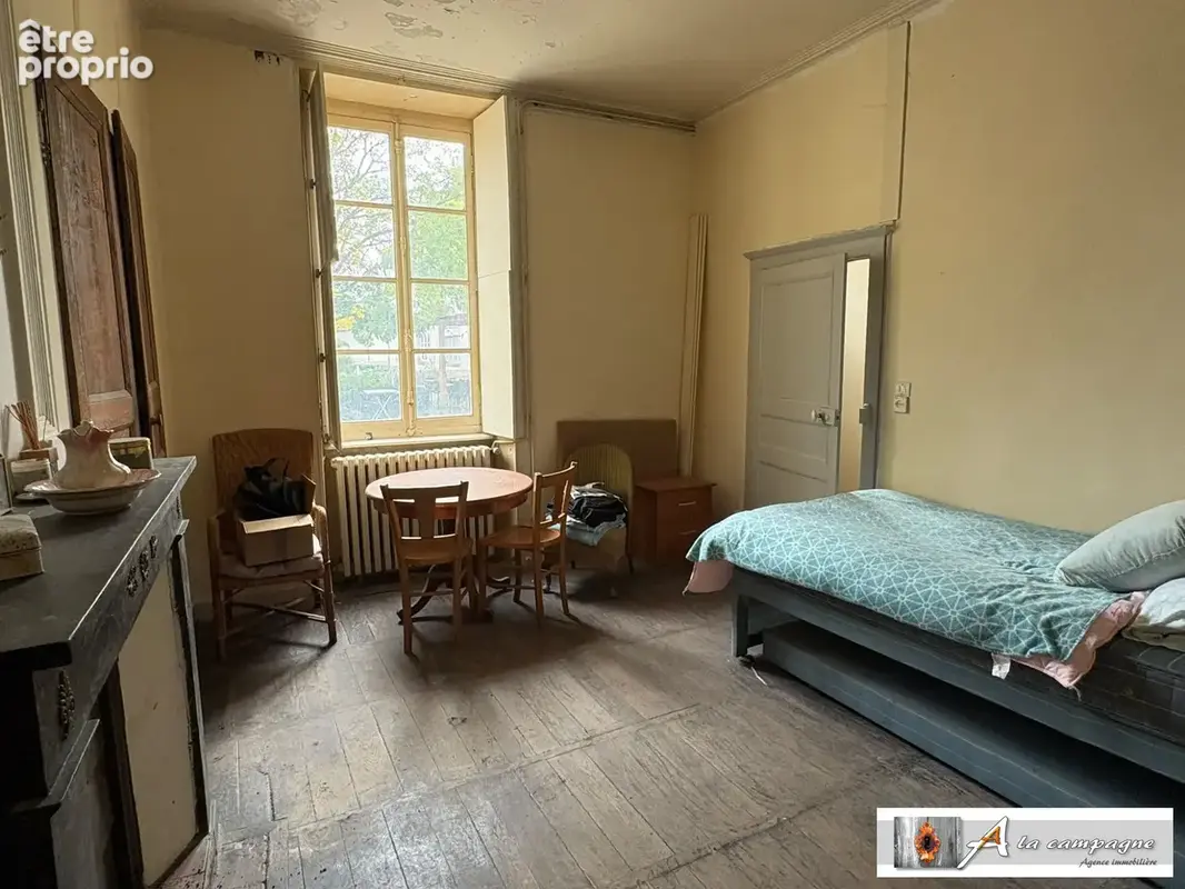 Maison 7 pièces 224 m² à vendre à Chambon-Sur-Voueize (23170) - photo 5
