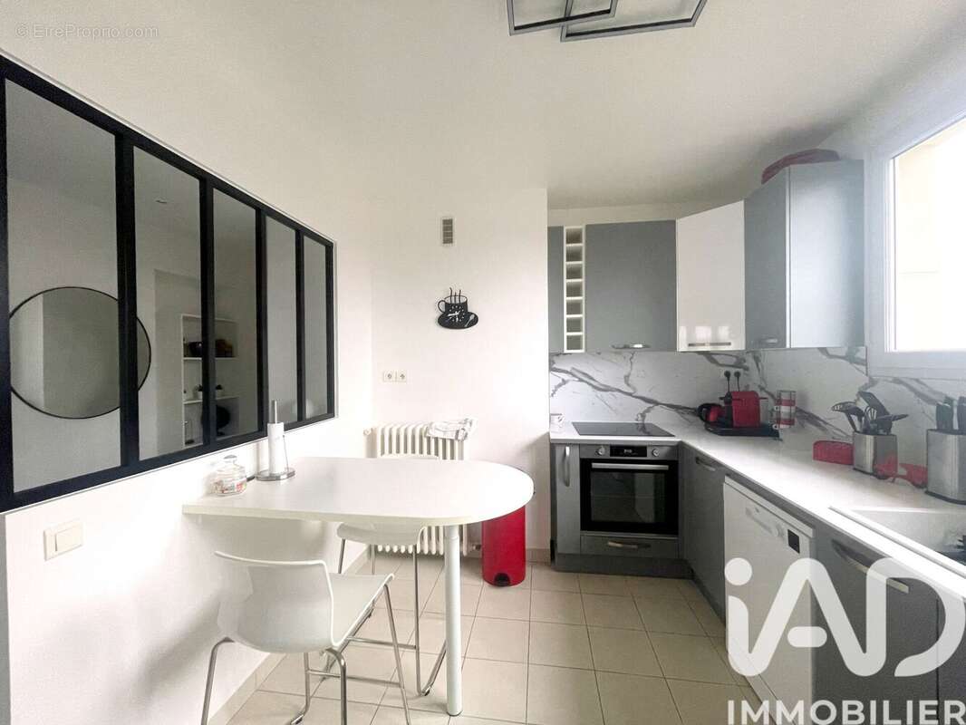 Photo 9 - Appartement à LA CELLE-SAINT-CLOUD