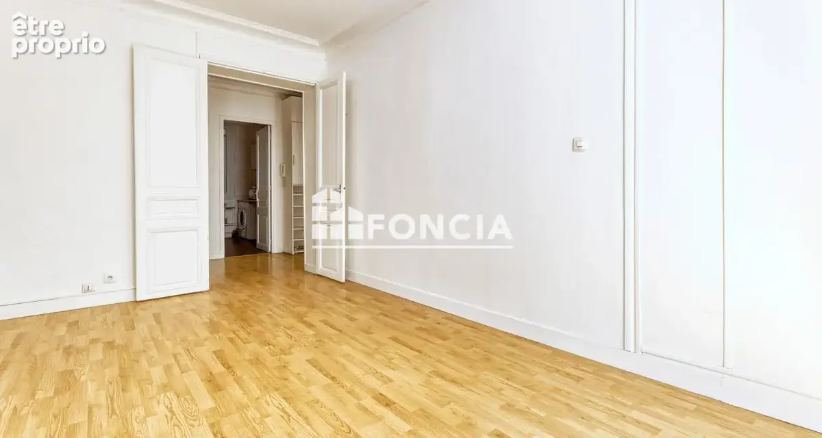 Grand appartement familial avec ascenseur – à rénover - photo 7