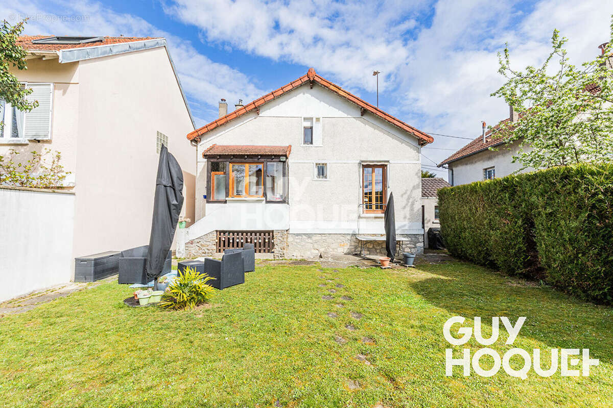 Maison à ATHIS-MONS