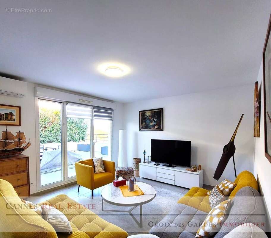 Appartement à FREJUS