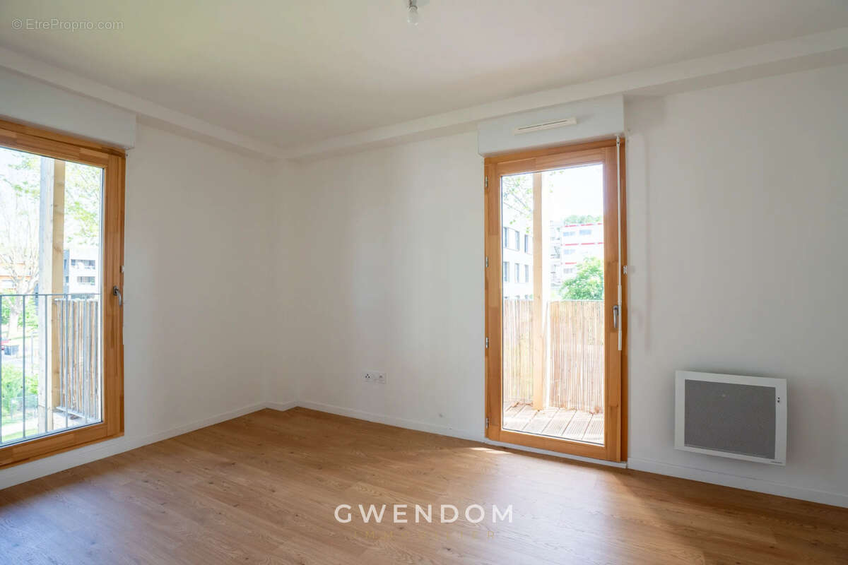 Appartement à TORCY