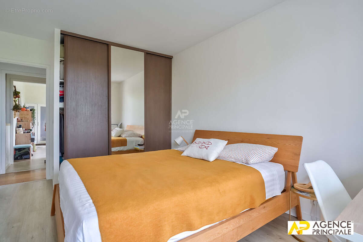 Appartement à MAISONS-LAFFITTE