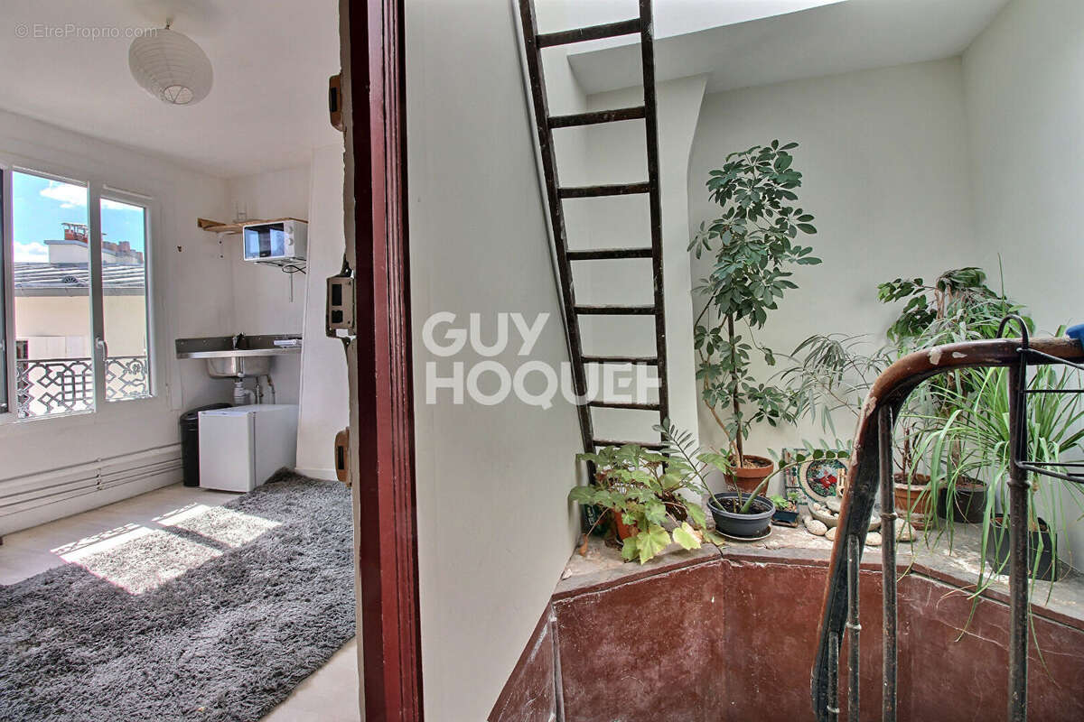 Appartement à PARIS-9E