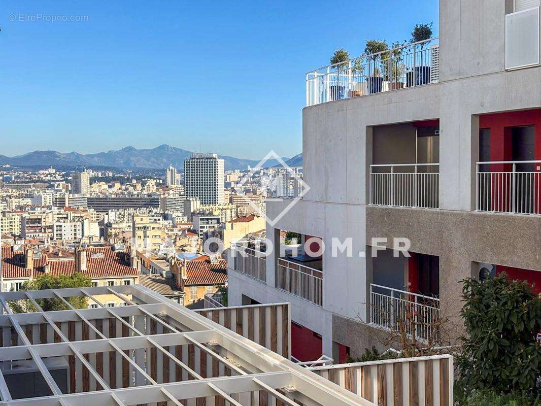 Appartement à MARSEILLE-6E